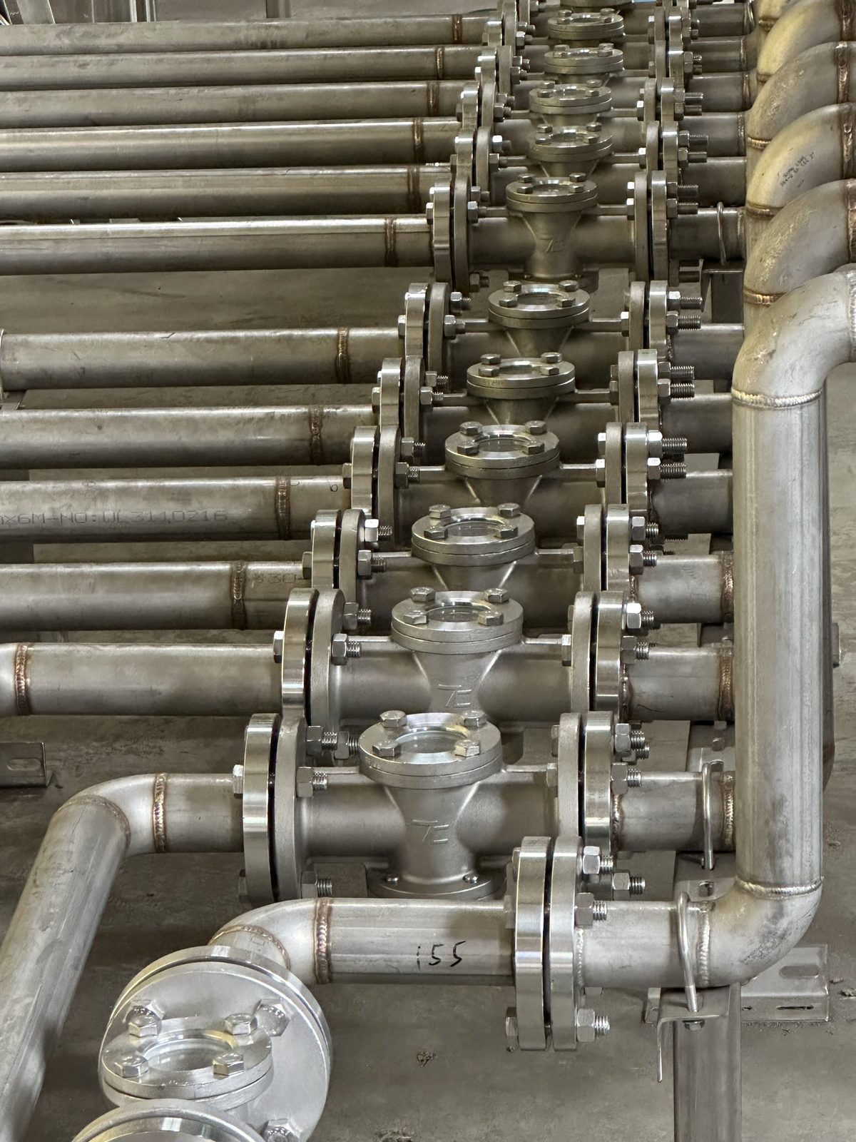 Stainless filling piping and valves at CFI Changhua