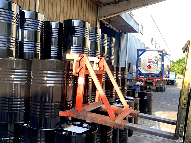 Drum and container handling area at CFI